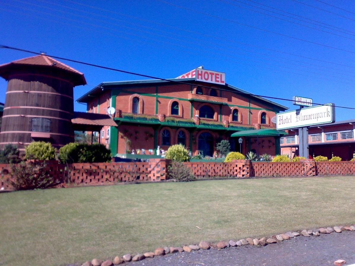 Hotel Blumenpark Rio Negro  Eksteriør billede