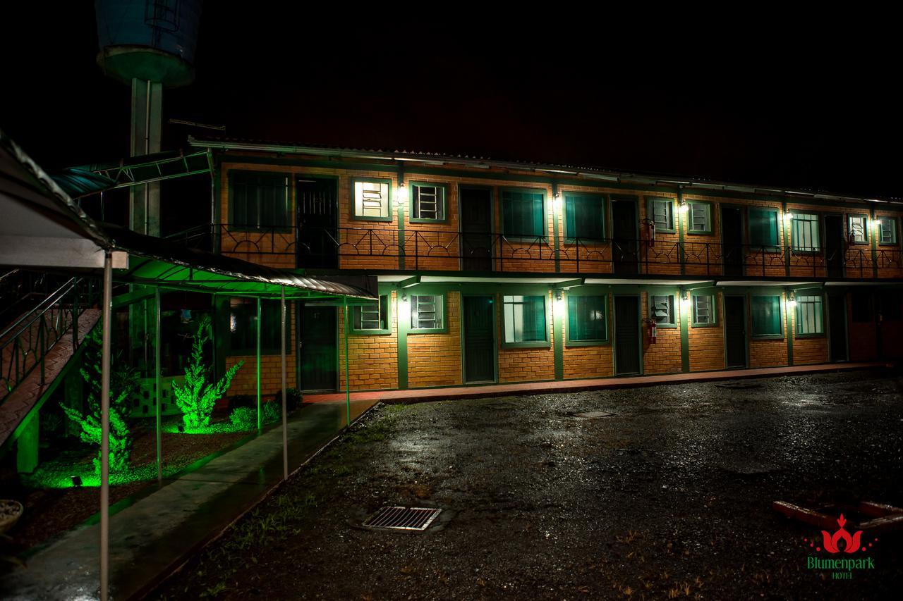 Hotel Blumenpark Rio Negro  Eksteriør billede